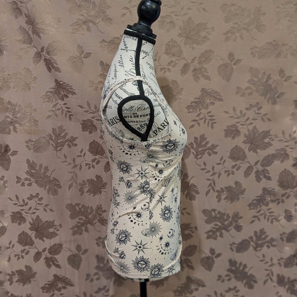 No Boundaries Celeste Scoop Neck Tank Top, Size S (3-5), Gently Used! EUC - Picture 3 of 5